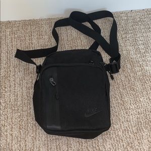 Nike cross body bag